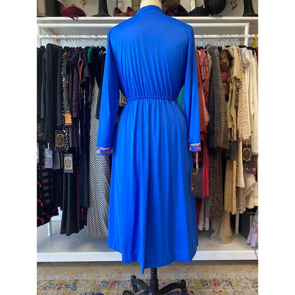 vintage 1970s blue nylon embroidered robe, midi length, 70s loungewear, jcpenney - Picture 7 of 9